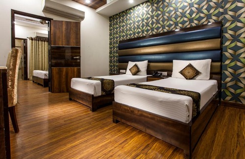 Karol Bagh Hotel | Hotel Sunstar Heritage