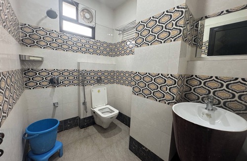 Mayapur Hotel | Hotel Suraj By T And M Hotels