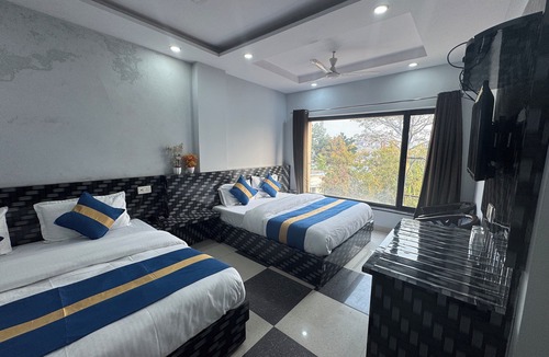 Mayapur Hotel | Hotel Suraj By T And M Hotels