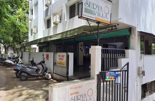 Koregaon Park Hotel | Hotel Surya Villa
