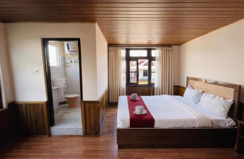Pelling Hotel | Hotel Tashiling Stay