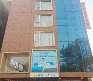 Chinar Park Hotel | Hotel Teesta Stay, Kolkata