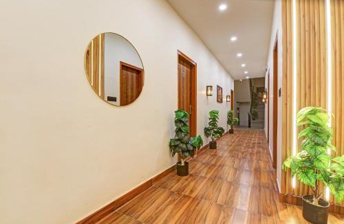 Delhi Hotel | Hotel The Arrow International Laxmi Nagar