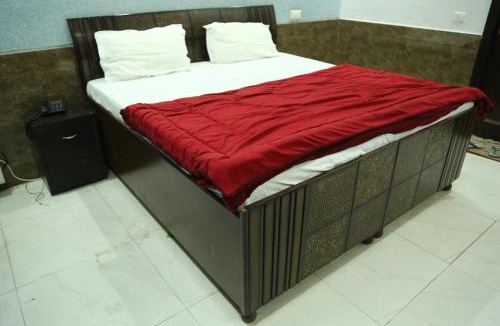 Zirakpur Hotel | Hotel The Diamond 2 min from Zirakpur bus stand