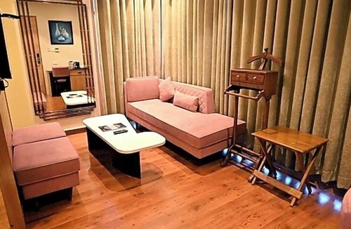 Kakarmatha Hotel | Hotel The Elegance Inn Varanasi