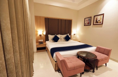 Kakarmatha Hotel | Hotel The Elegance Inn Varanasi