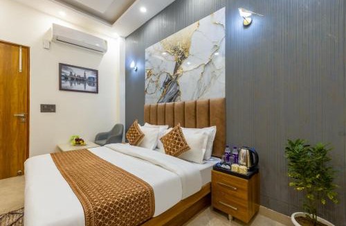 Jangpura Hotel | Hotel The King Palace Free Pick up From Nizamuddin Railway Station