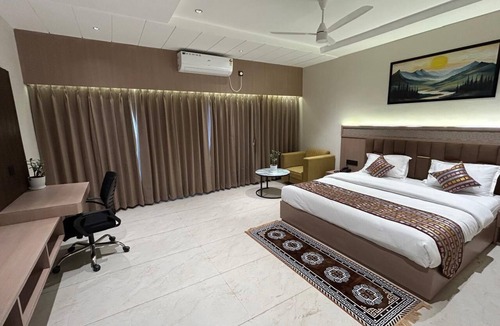 Jaigaon Hotel | HOTEL THE ROYAL KESHAR