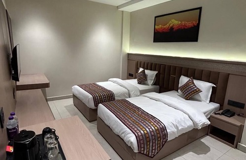 Jaigaon Hotel | HOTEL THE ROYAL KESHAR