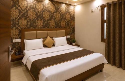Chandigarh House | Hotel The RR Residency Sector 45