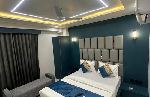 Gandhinagar Hotel | Hotel THE Vibes
