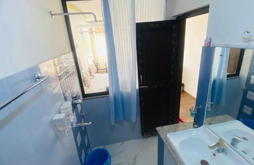 Shargole Hotel | Hotel The White Castle