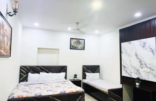 Jangpura Hotel | Hotel Tom & Jerry