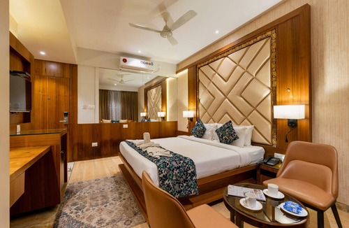 Vijayapura Hotel | Hotel Town Palace