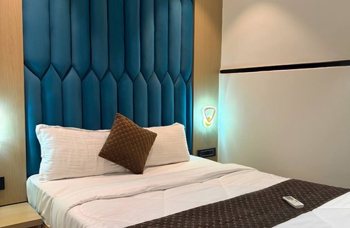 Fort Hotel | Hotel Travellers Inn Near Fort