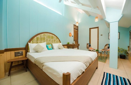 Fort Hotel | Hotel Travellers Inn Near Fort