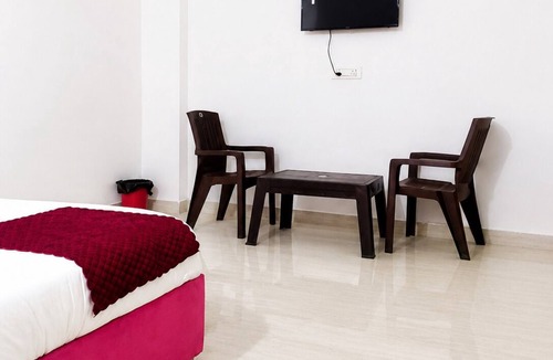 New Delhi Hotel | Hotel UER Expressway