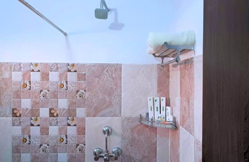 Sultanpur Hotel | Hotel Vijay Deluxe