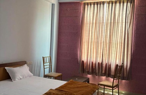 Bareli Hotel | Hotel VR Palace