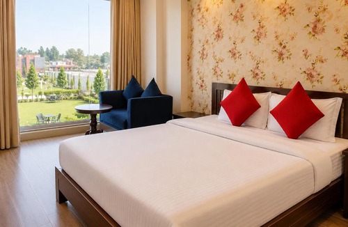 Sultanpur Hotel | Hotel Vrindavan Sultanpur