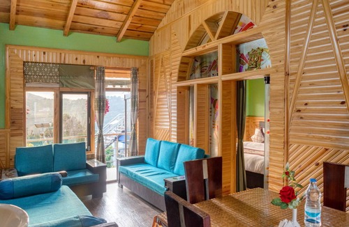 Bhimtal Hotel | Hotel Walnut Creek