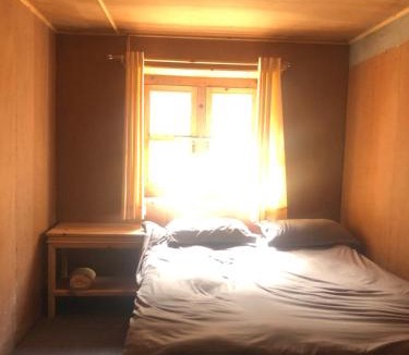 Namche Bazaar House | Hotel Waterfall Benkar