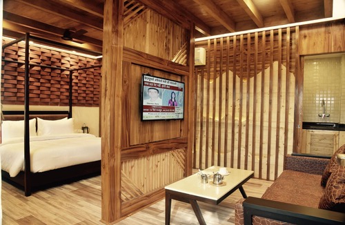 Bemloi Hotel | Hotel Willow Banks, Mall Road Shimla
