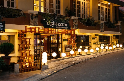 Bemloi Hotel | Hotel Willow Banks, Mall Road Shimla