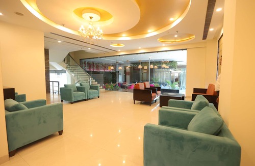 Sector 14 Hotel | Hotel Windsor Heights (All Rooms with Air Purifier)