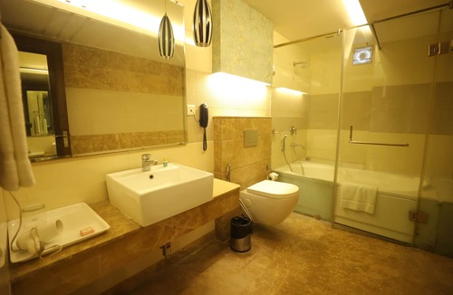Sector 14 Hotel | Hotel Windsor Heights (All Rooms with Air Purifier)