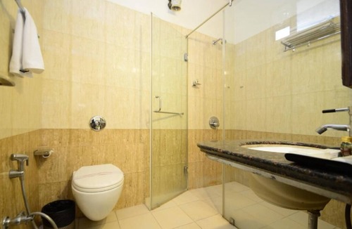 Tonk Road Hotel | Hotel Yulia