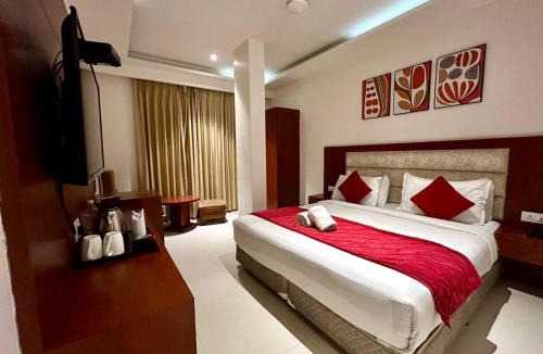 Aerocity Hotel | Hotel Z Suites Delhi Airport Mahipalpur- FREE Airport Pickup & Drop