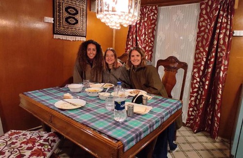 Dal Lake Hotel | Houseboat Wild Rose