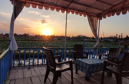 Dal Lake Hotel | Houseboat Wild Rose