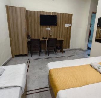 Amritsar Hotel | HR King HOTEL