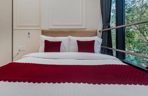 Goregaon West Hotel | Hsquare Prime Stay