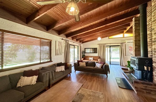 Whittingham House | Hunter Valley Country Vineyards 2 Homes Pets Heated PoolGames Room
