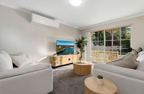 Huskisson House | Husky Hideaway by Experience Jervis Bay