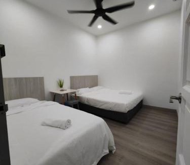 Gua House | I-homey Residence 1