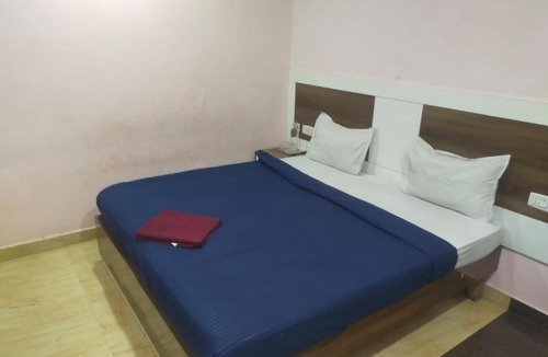 Anna Nagar Hotel | Icey bay inn