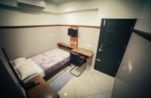 Kalpetta Hotel | iCon Residency