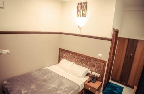 Kalpetta Hotel | iCon Residency