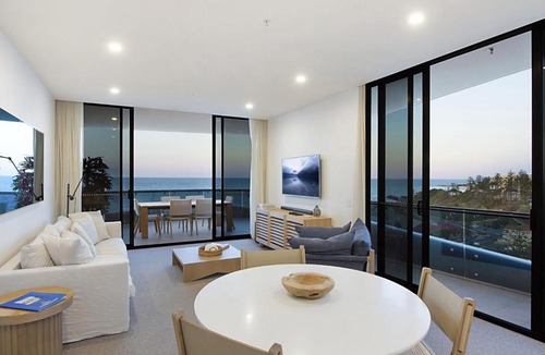 Coolangatta Apartment | ICONIC UNIT 1504 - BRAND NEW BEACHFRONT APARTMENT IN KIRRA COOLANGATTA