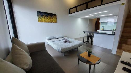 Brickfields Apartment | IHomes33 EST Bangsar KL Sentral LRT 2-4 Pax, IH02