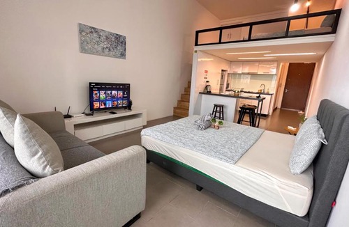 Brickfields Apartment | IHomes33 EST Bangsar KL Sentral LRT 2-4 Pax, IH06