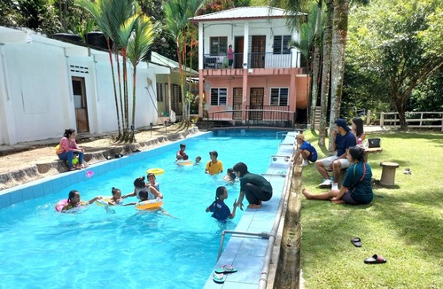 Hulu Langat Apartment | Iman D'Semungkis Resort & Training Cente