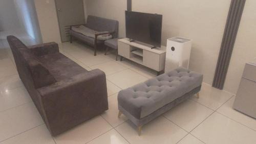 Ijok House | Imany World Homestay-No Liquor, Pork & Smoking