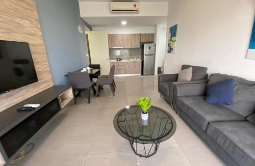 Taman Melaka Raya Apartment | Imperio Dual Key Residence by Jeffery Lam Home Management