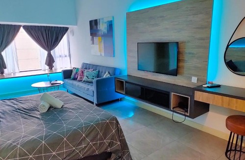 Taman Melaka Raya Apartment | Imperio Romantic Bathtub Studio Melaka l Free Parking l Self Check In