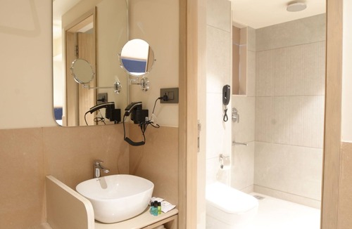 Goregaon East Hotel | Indie Stays Nesco Goregaon